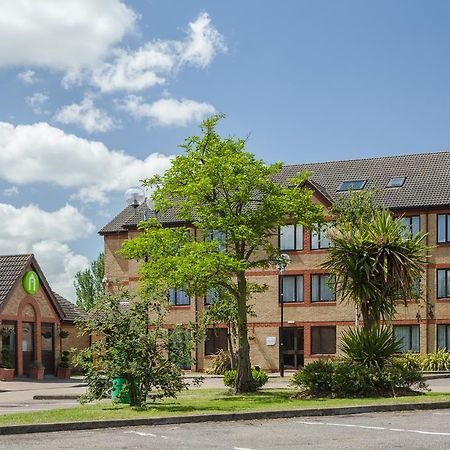 Campanile Hotel Дартфорд Екстериор снимка